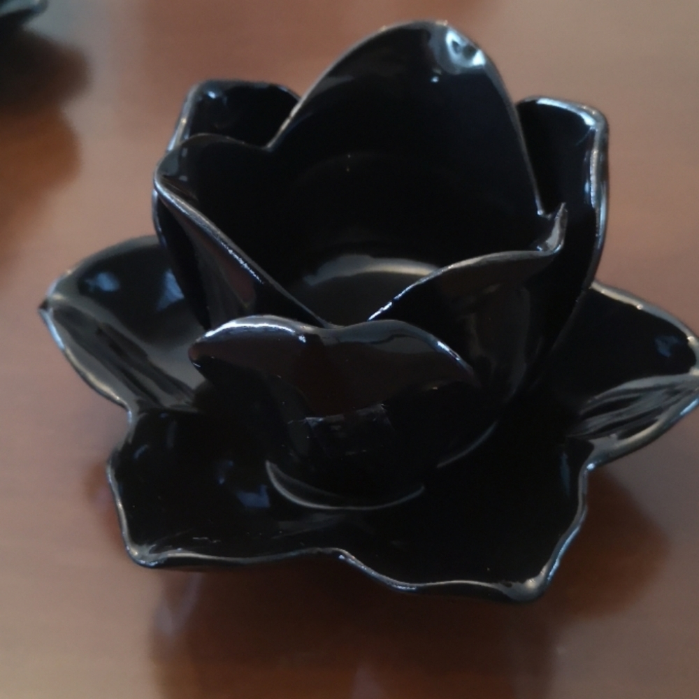 Bo concept flower tea light holder (32$ for all 4) - Picture 7 of 11